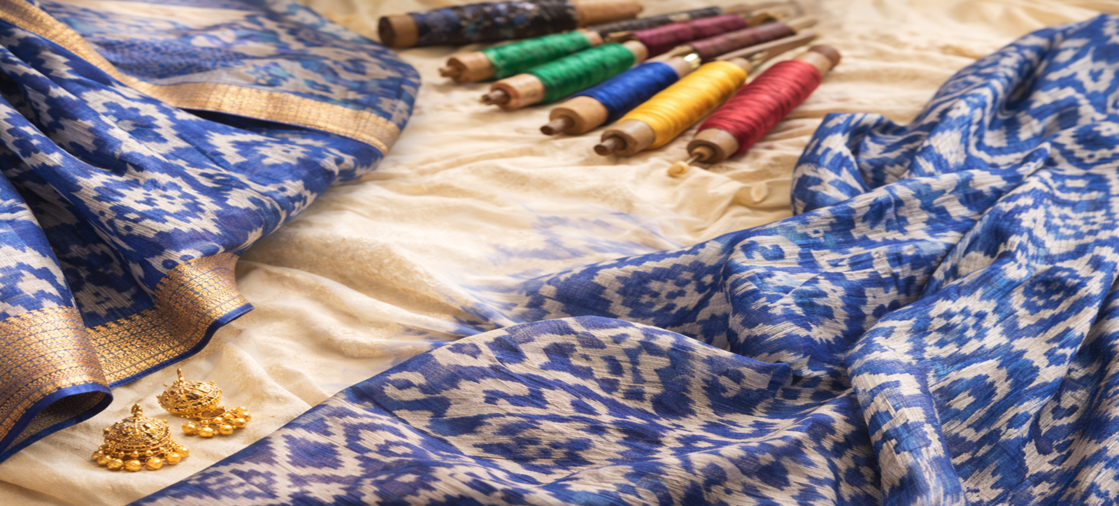 Image of Pochampally Ikat : Lightweight Textiles Woven into Traditional Sarees & Modern Ethnic Wear