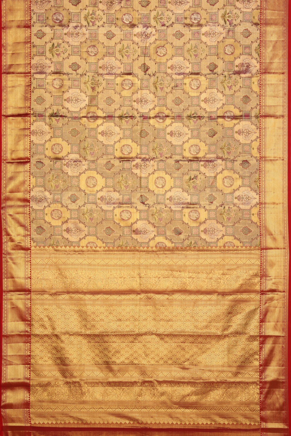 Kanchipattu An Ethereal Tissue Gold Saree