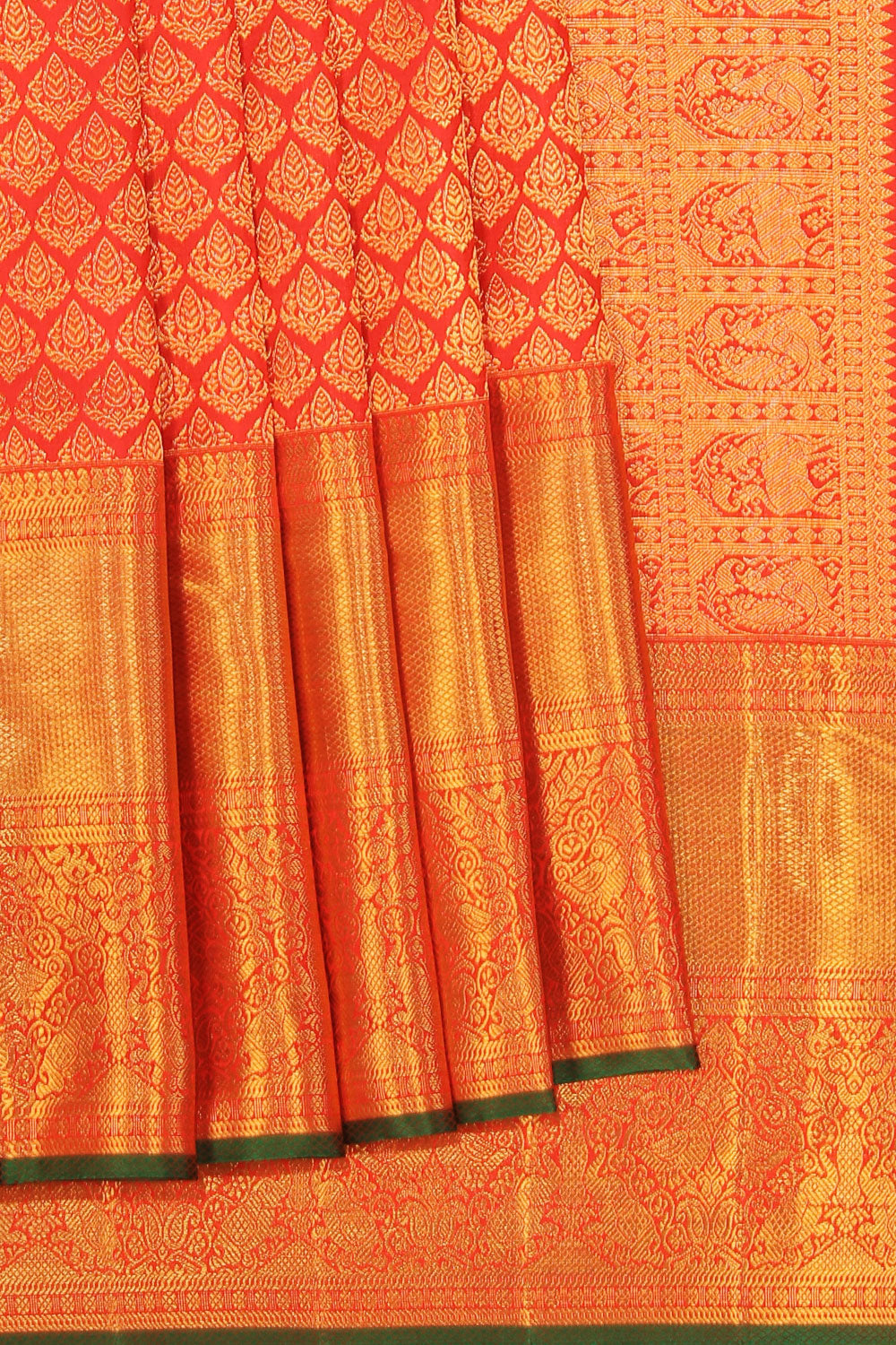 Kanchipattu Red Saree