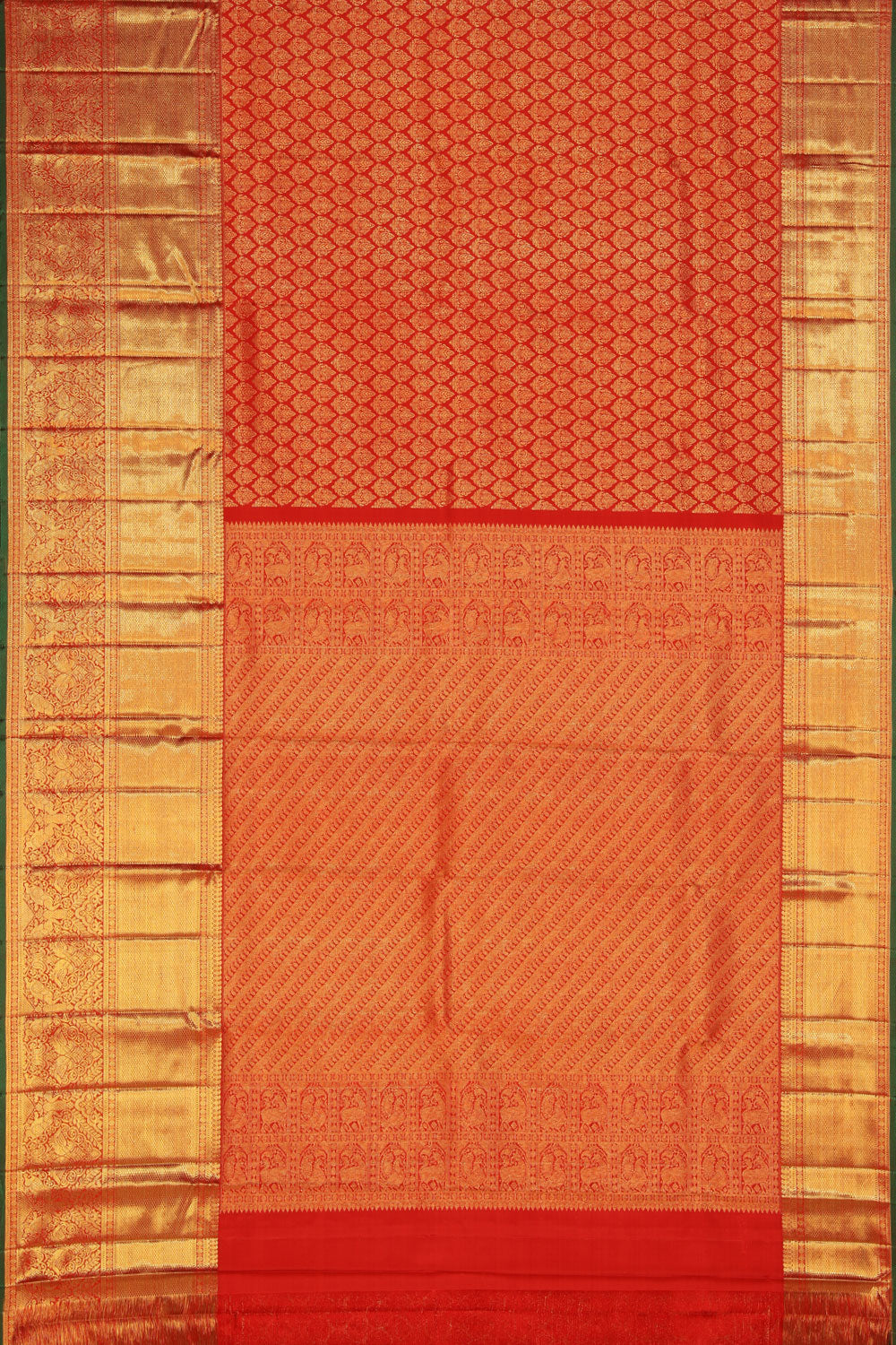 Kanchipattu Red Saree