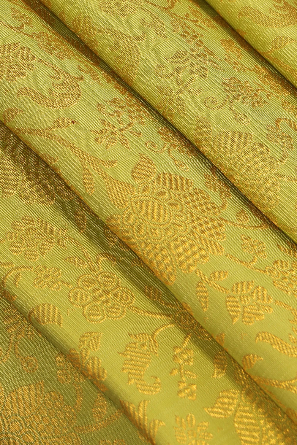 Image of Kanchipattu Spring-Green Saree