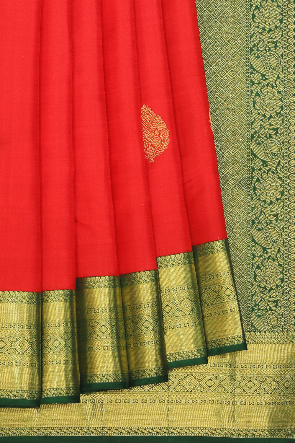 Gorgeous Traditional Charm Red Saree