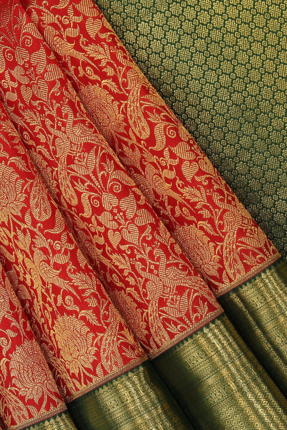 Image of Kanchipattu Red Saree