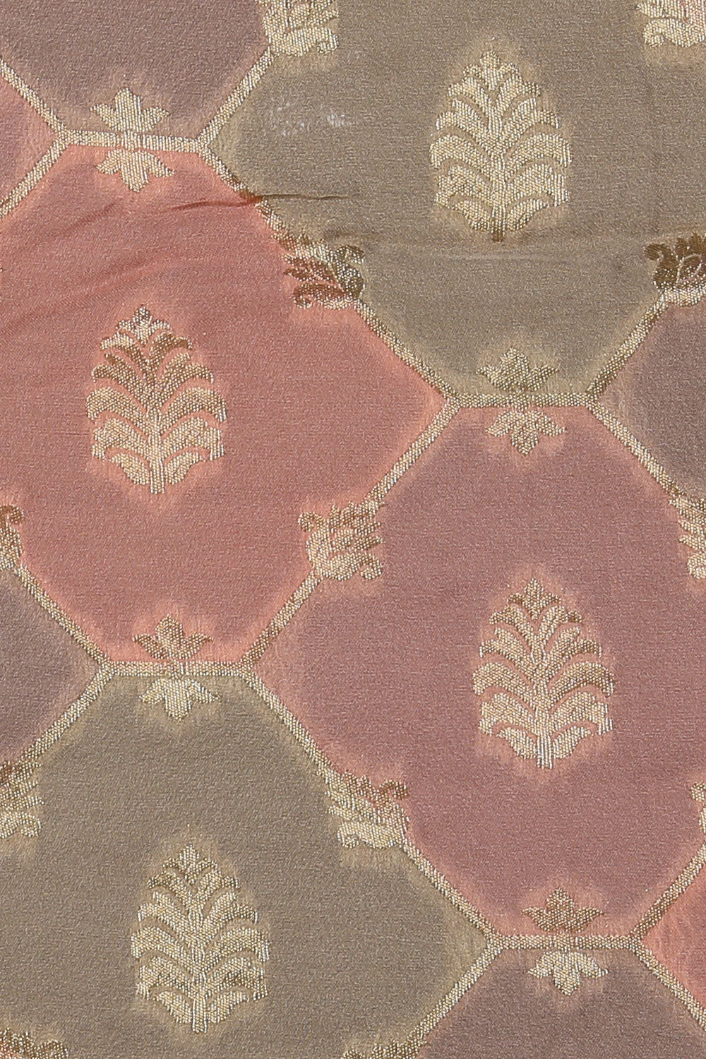 Image of Very Classy Gold Diagonal Pattern Saree