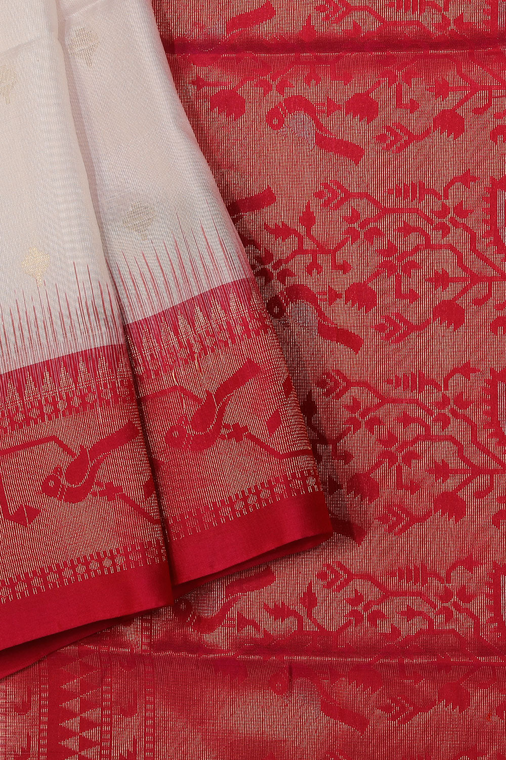 Image of Simple Yet Elegant White Saree