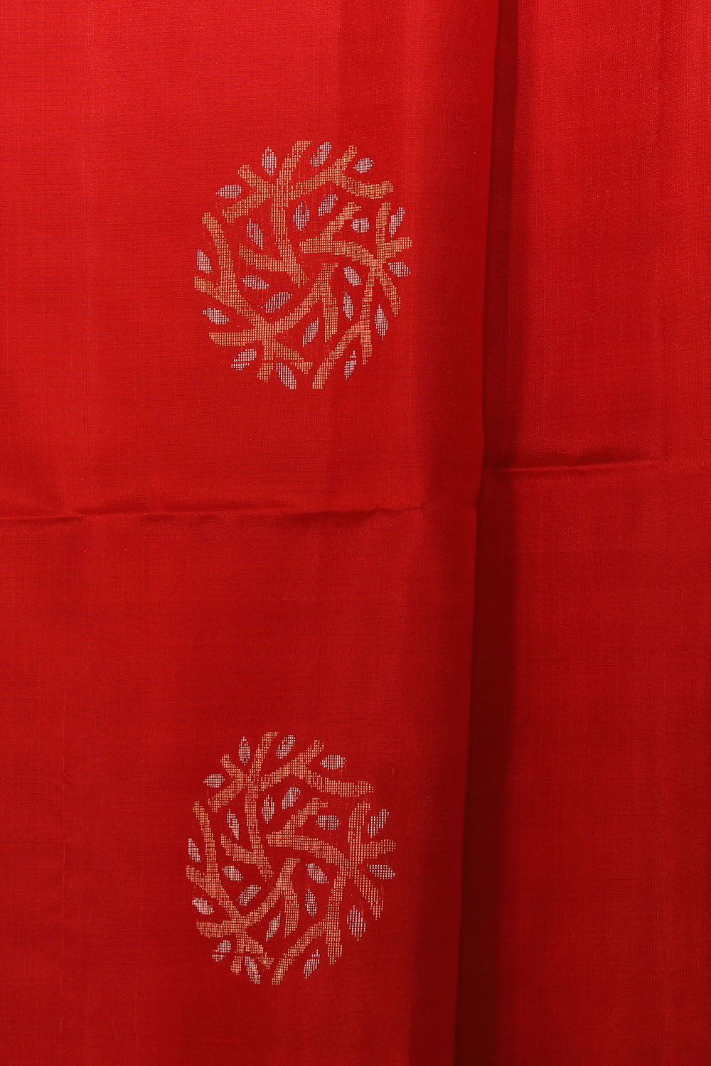 Image of Simple Yet Elegant Red Saree