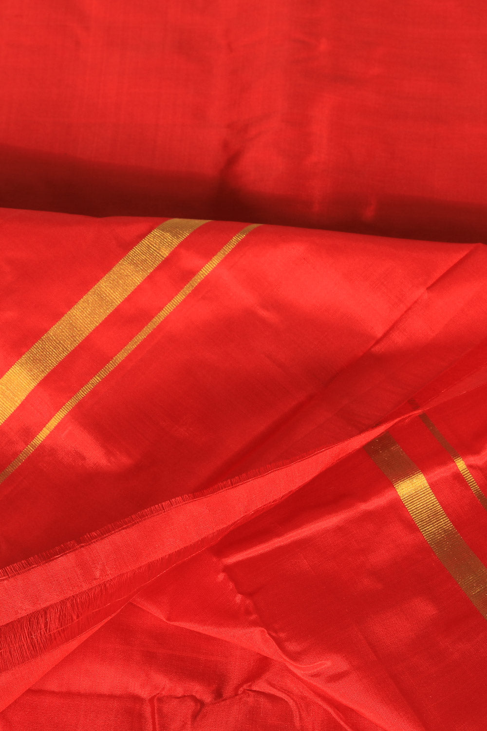 Kanchi Silk Traditional Red Dhoti With Kanduva (8 X 4)