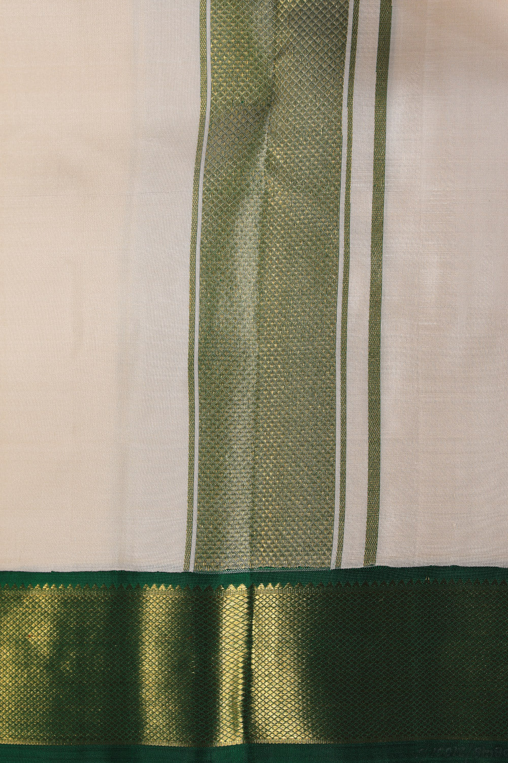 Image of Arani Silk Off-White Dhoti With Kanduva (8 X 4)