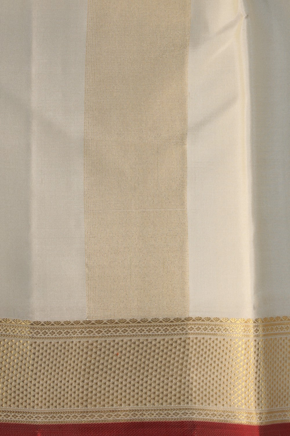 Kanchi Silk Off-White Dhoti With Kanduva (8 X 4)