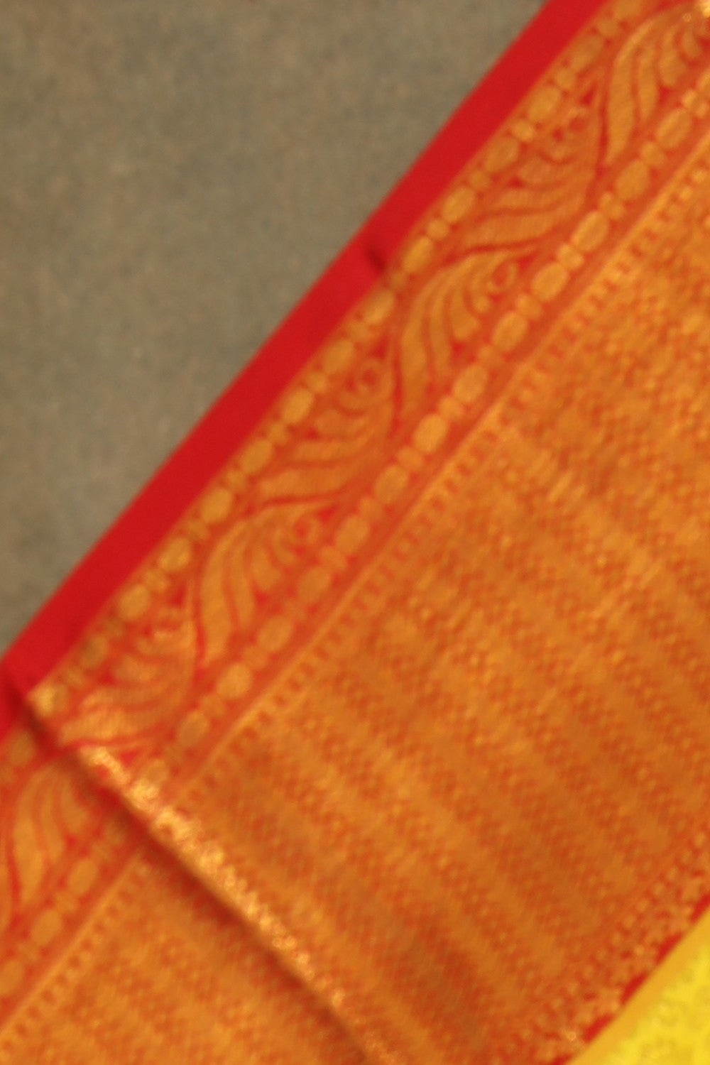 Kanchiputta Yellow Dupatta