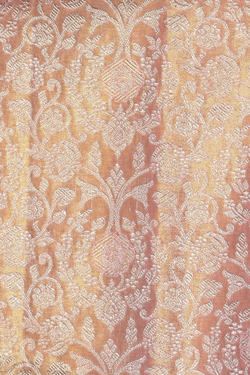 Kanchipattu Onion Pink Brocade Saree