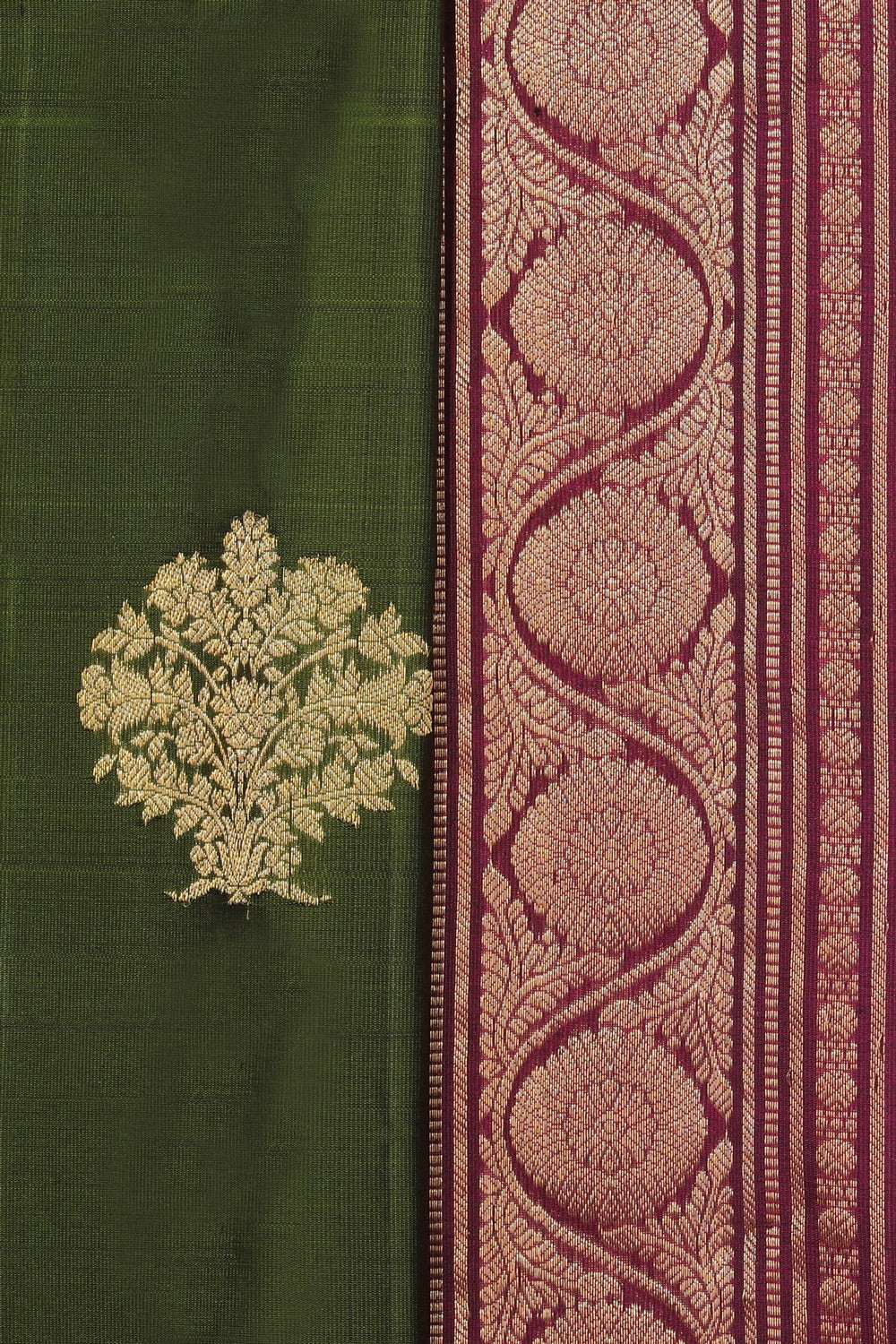 Image of Gadwal Silk Green Saree