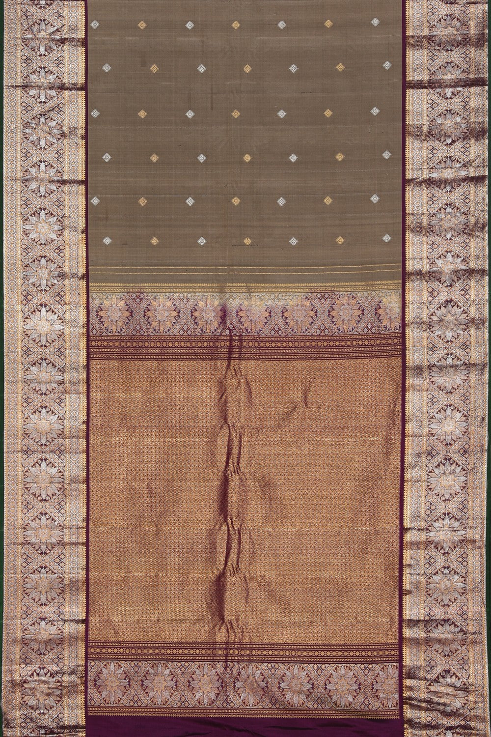 Gadwal Silk Grey Saree