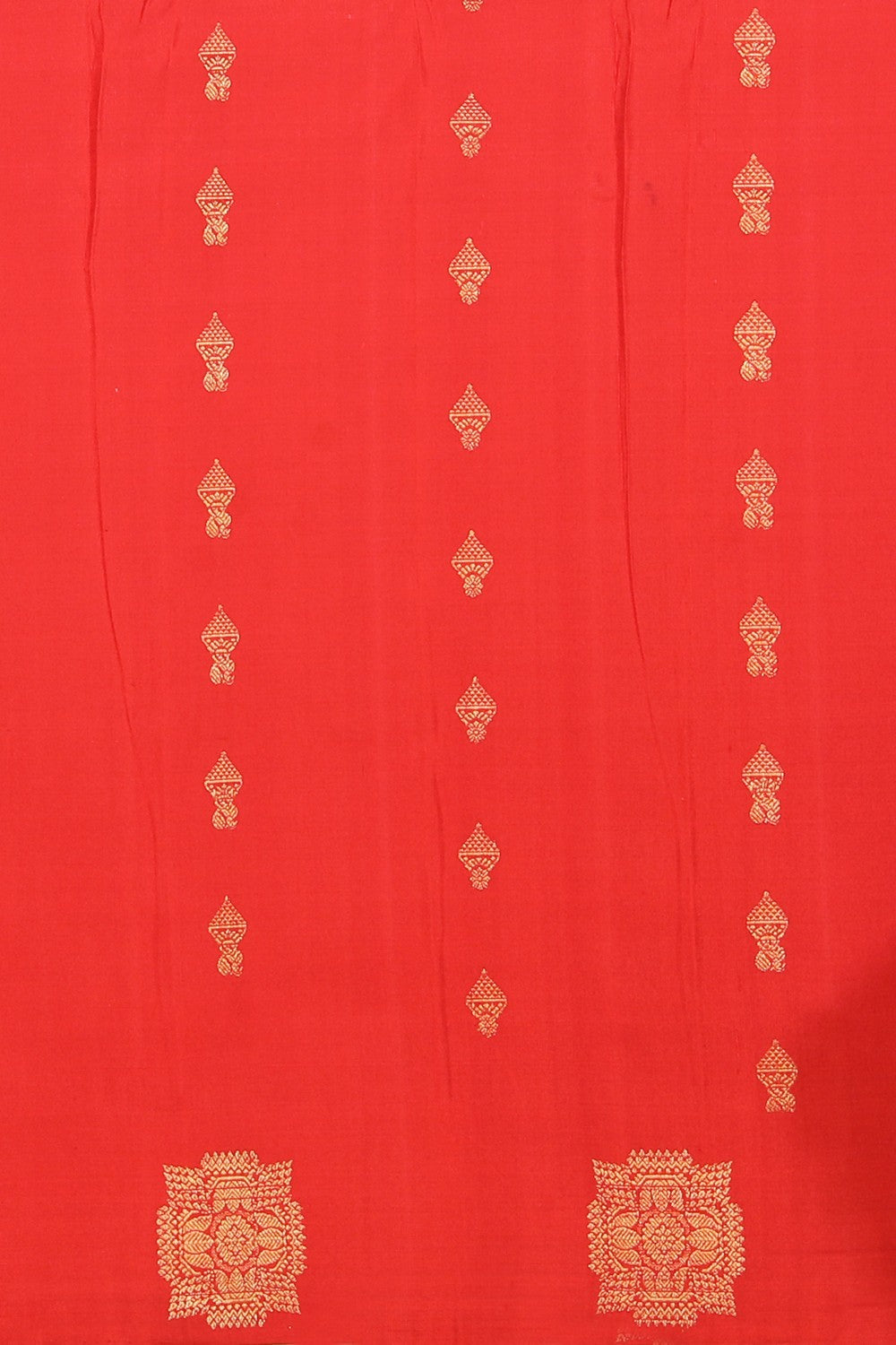 Gadwal Silk Red Saree