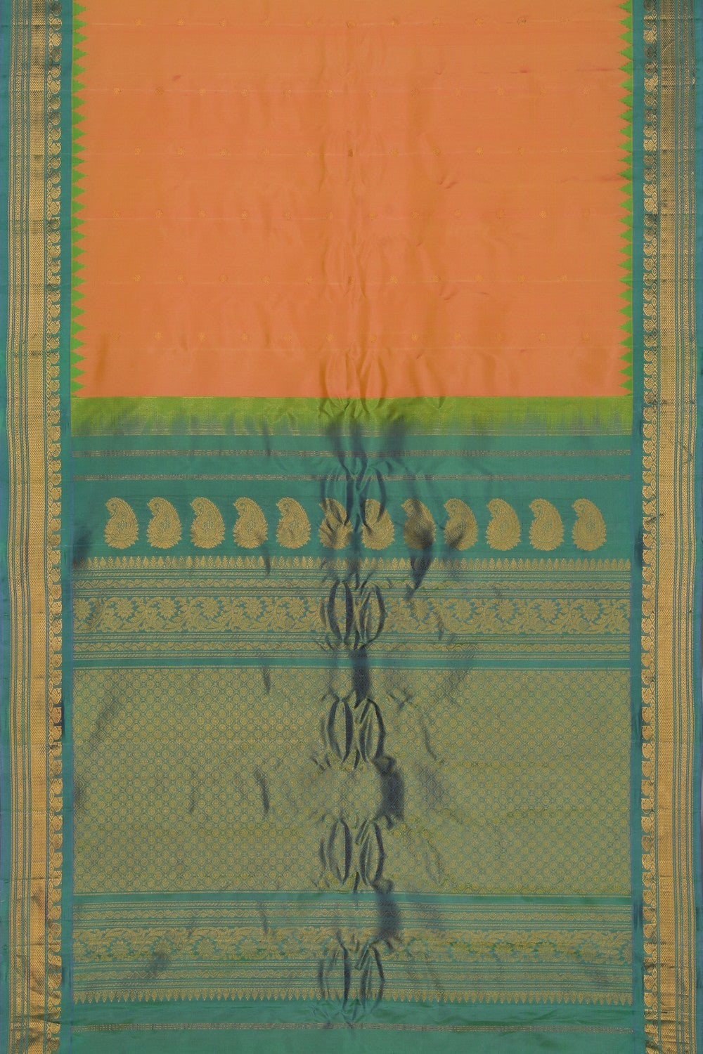 Image of Gadwal Silk Peach Saree