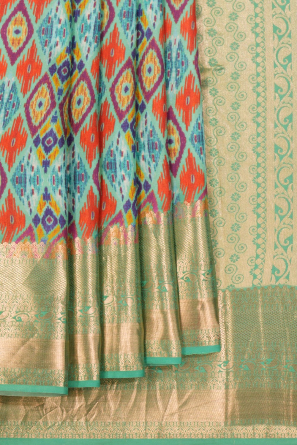 Contemporary Style Printed Saree