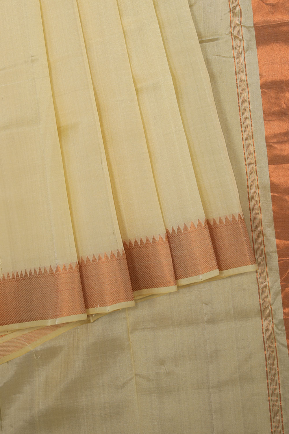 Image of Mangalgiri-Silk Off White Saree
