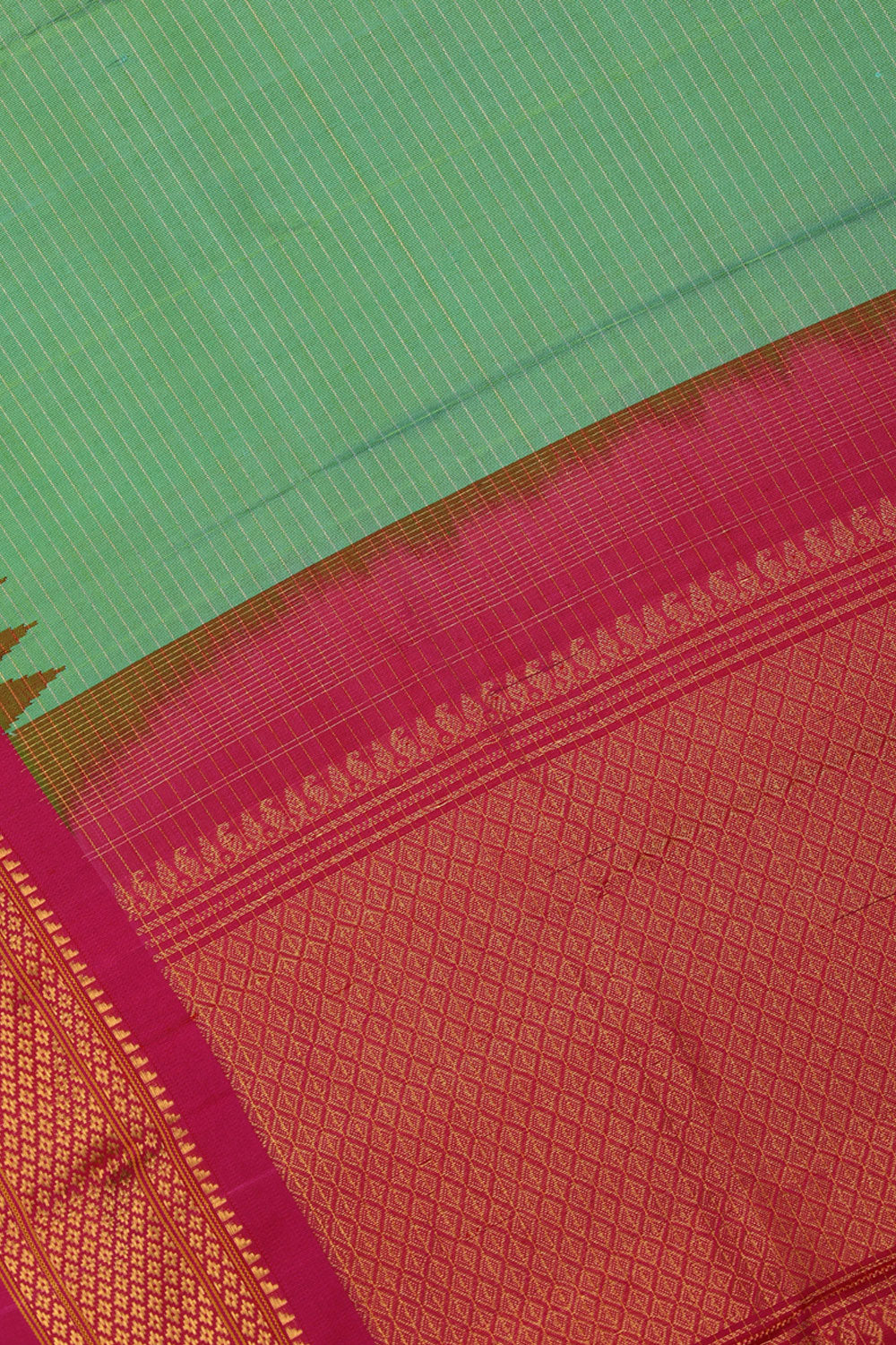 Gadwal-Silk Green Dupatta