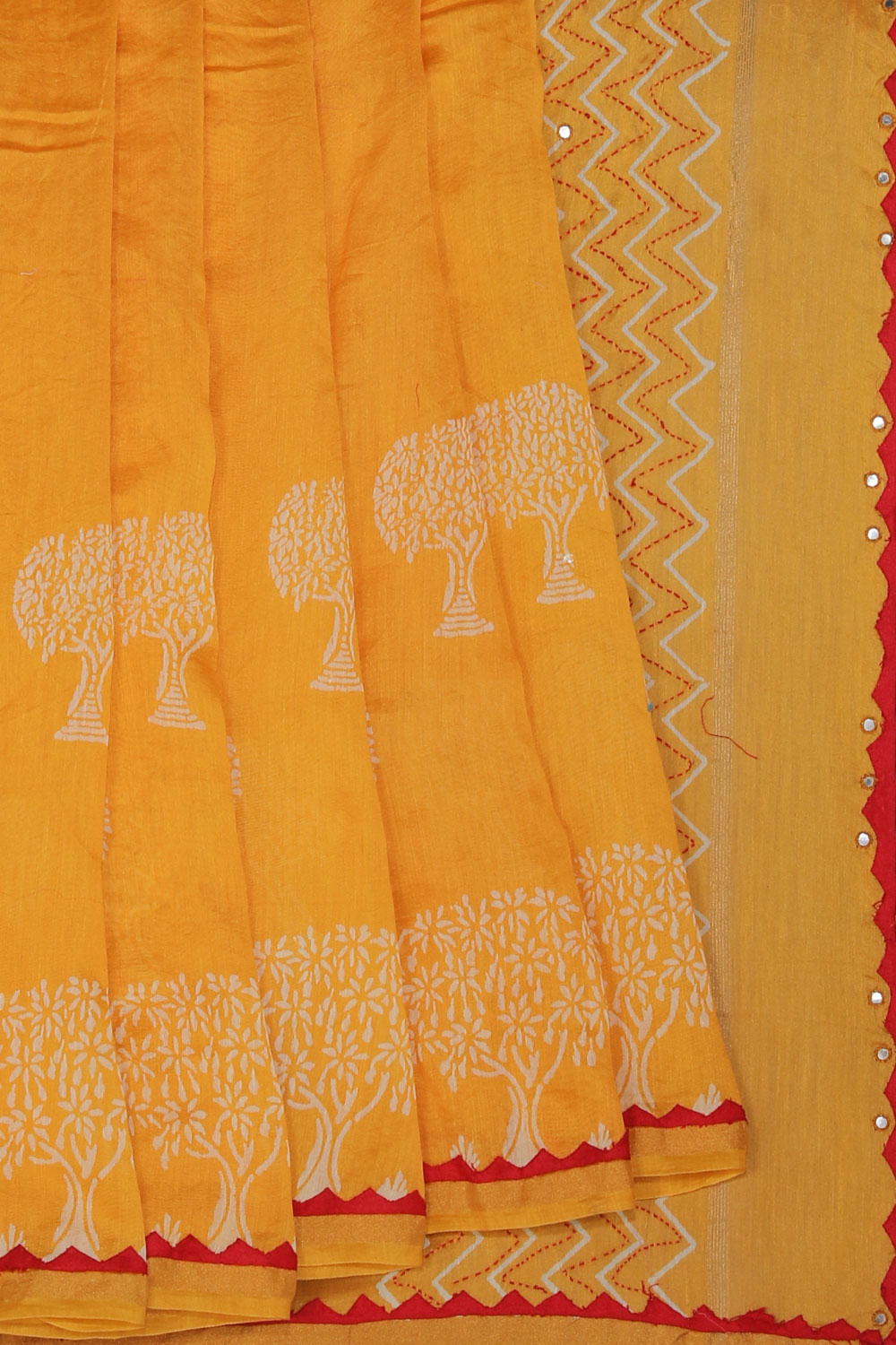 Collection of Simple Yet Elegant Plant Print Saree in a gallery layout