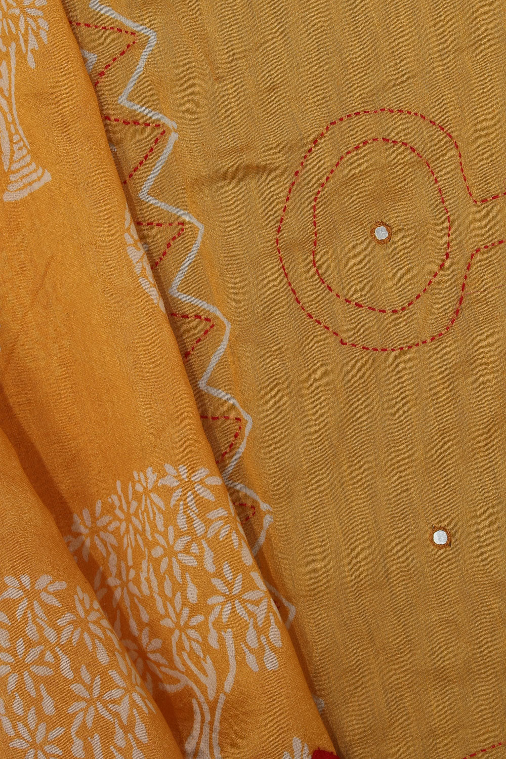 Collection of Simple Yet Elegant Plant Print Saree in a gallery layout