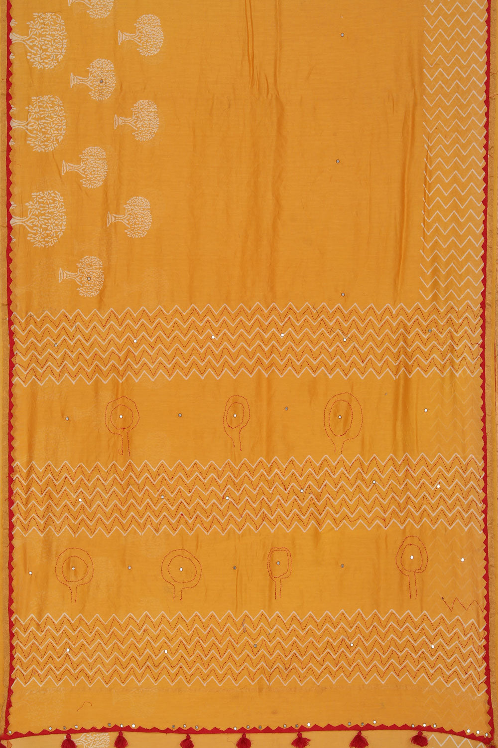 Collection of Simple Yet Elegant Plant Print Saree in a gallery layout