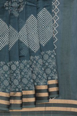 Collection of Simple Yet Elegant Geometric Print Saree in a gallery layout