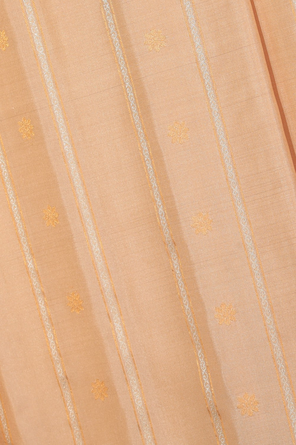 Gadwal Beige Saree