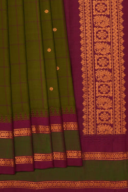 Image of Gadwal Silk Green Kattam Saree