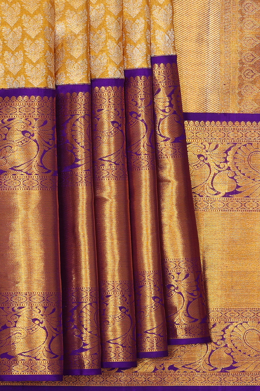 Kanchipattu Gold Tissue Brocade Saree