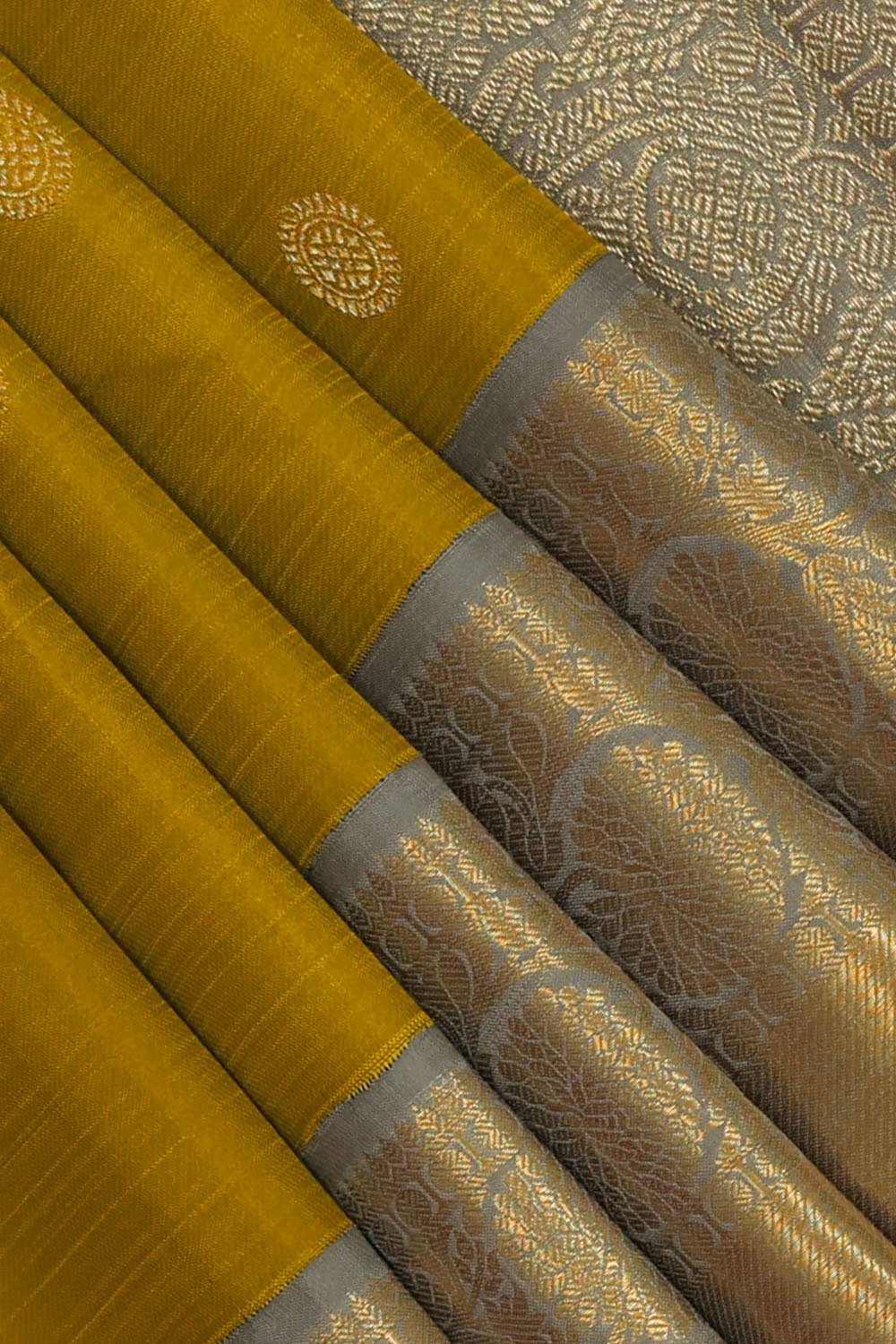 Image of Kanchipattu Mehndi Green Brocade Saree