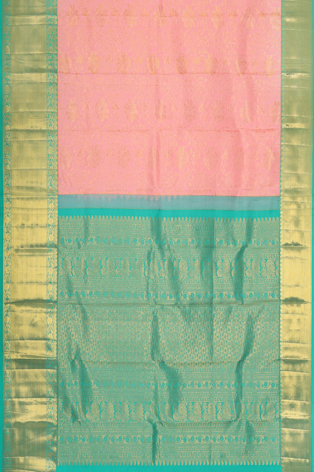 Kanchipattu Coral-Peach Saree