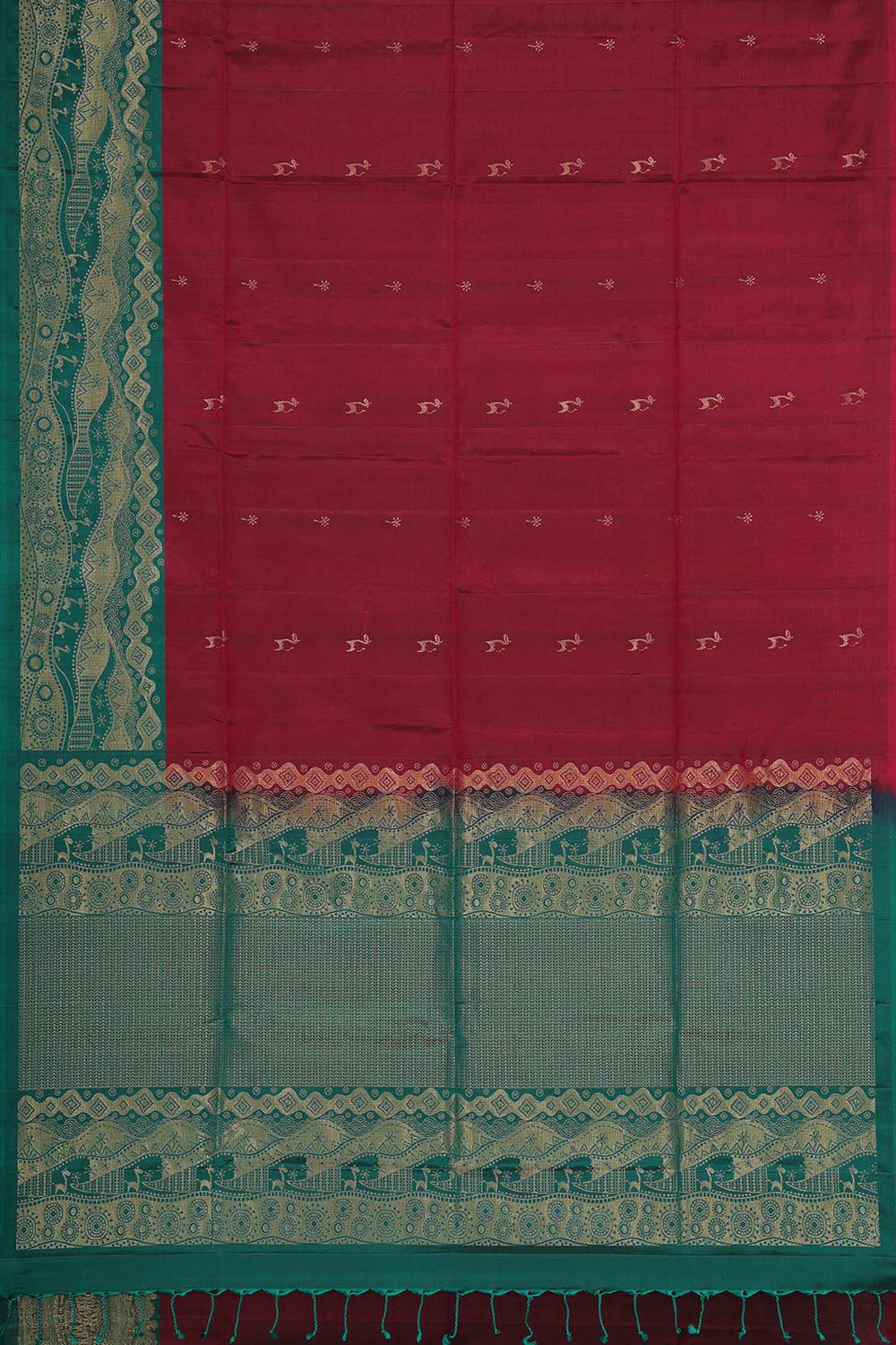 Image of Simple Yet Elegant Maroon Saree