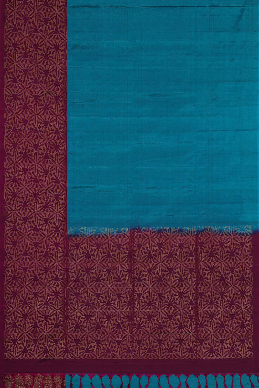 Image of Simple Yet Elegant Blue Saree