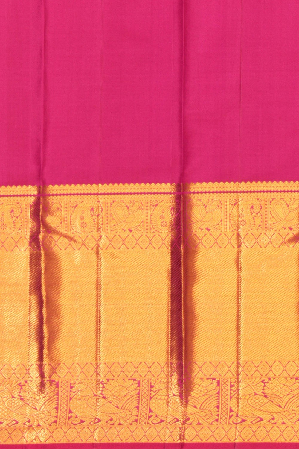 Kanchipattu Tissue Brocade Gold Saree