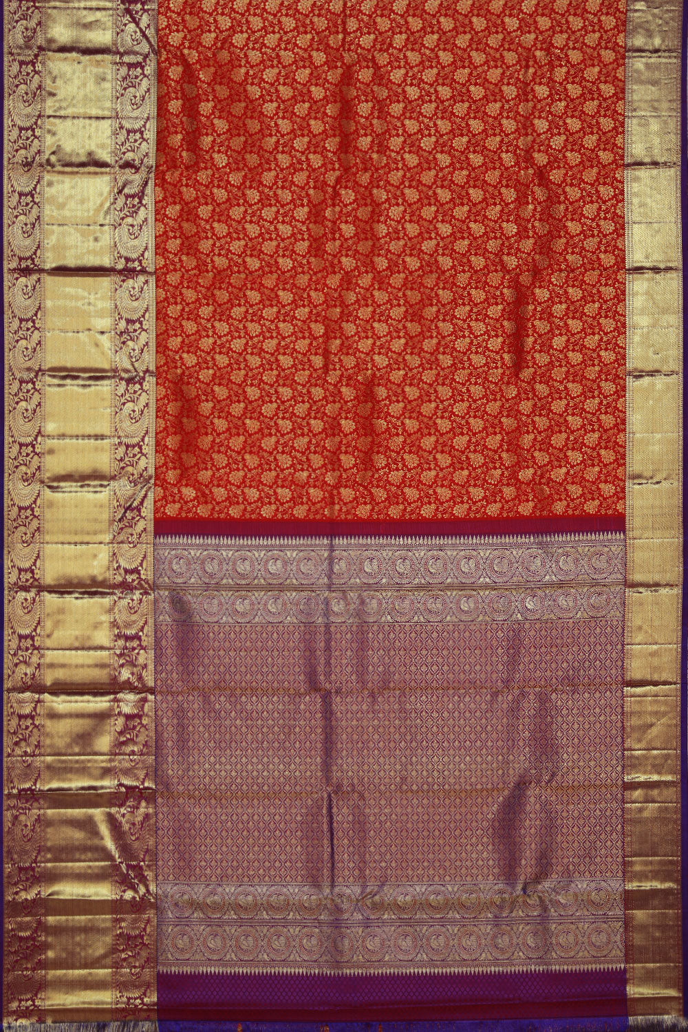 Image of Kanchipattu Red Saree With Korvai Border