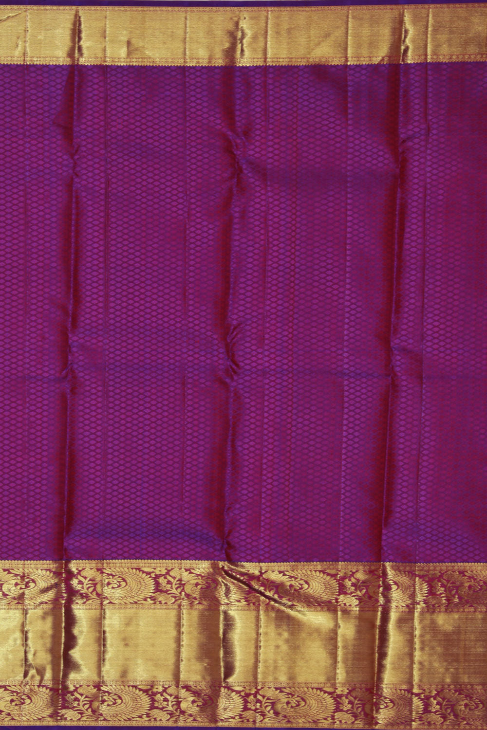 Image of Kanchipattu Red Saree With Korvai Border