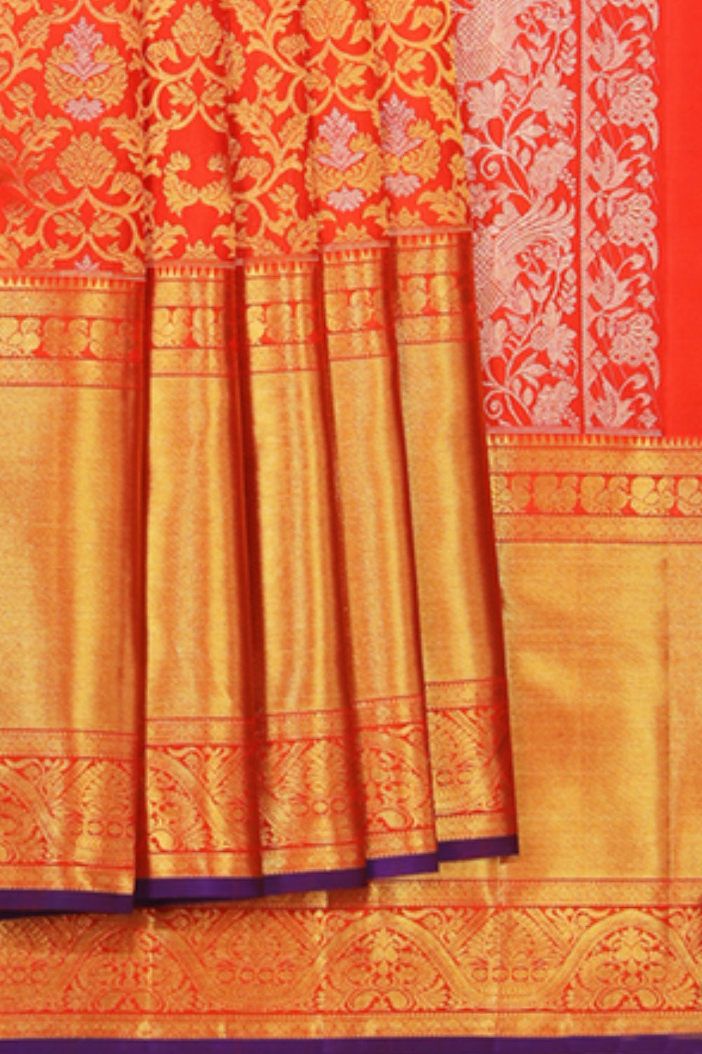 Kanchipattu Red Saree