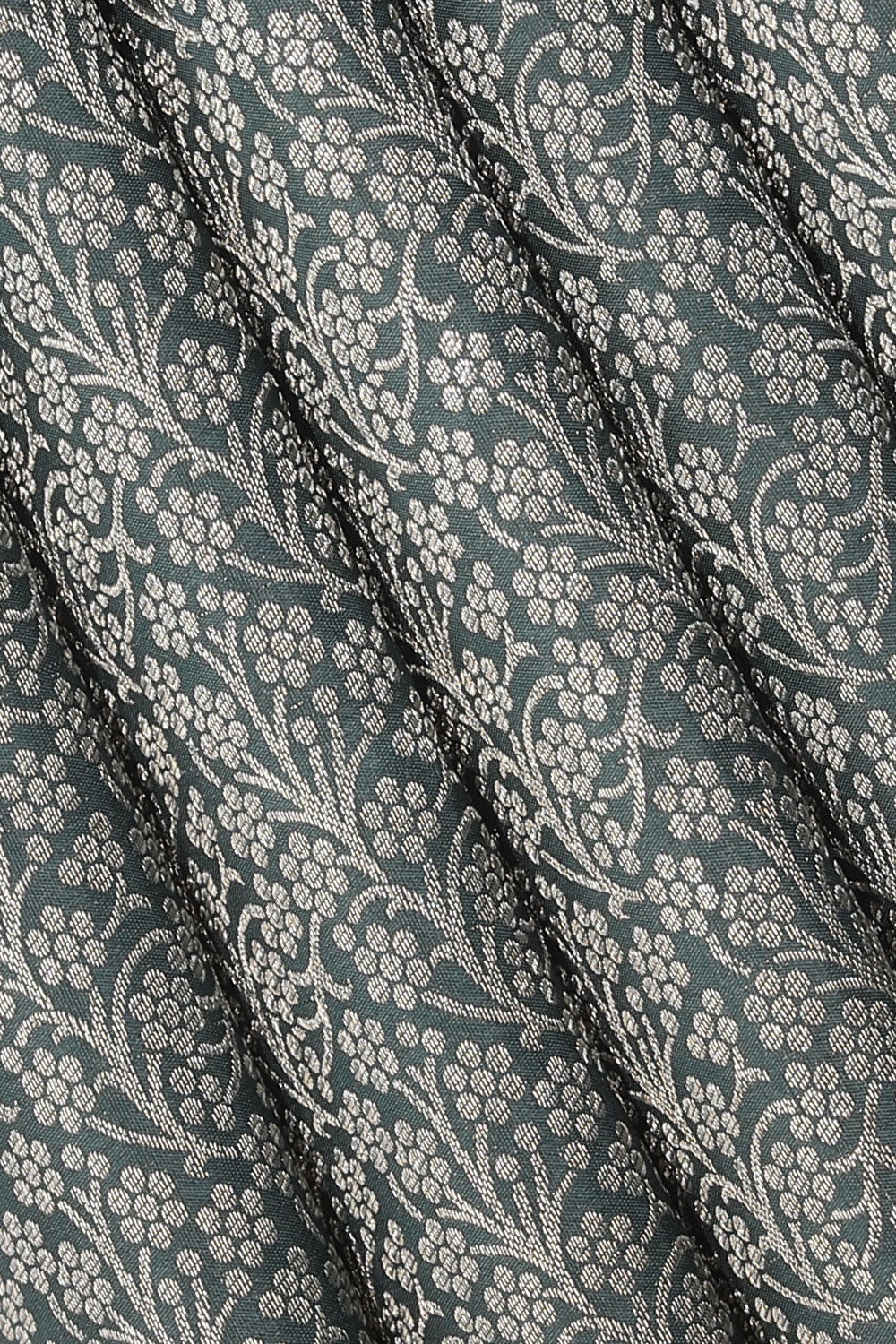 Image of Kanchipattu Grey Saree