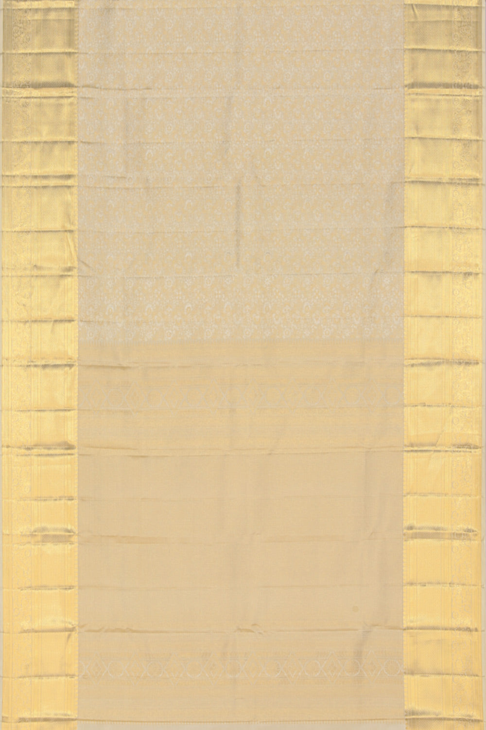 Kanchipattu Off-White Saree