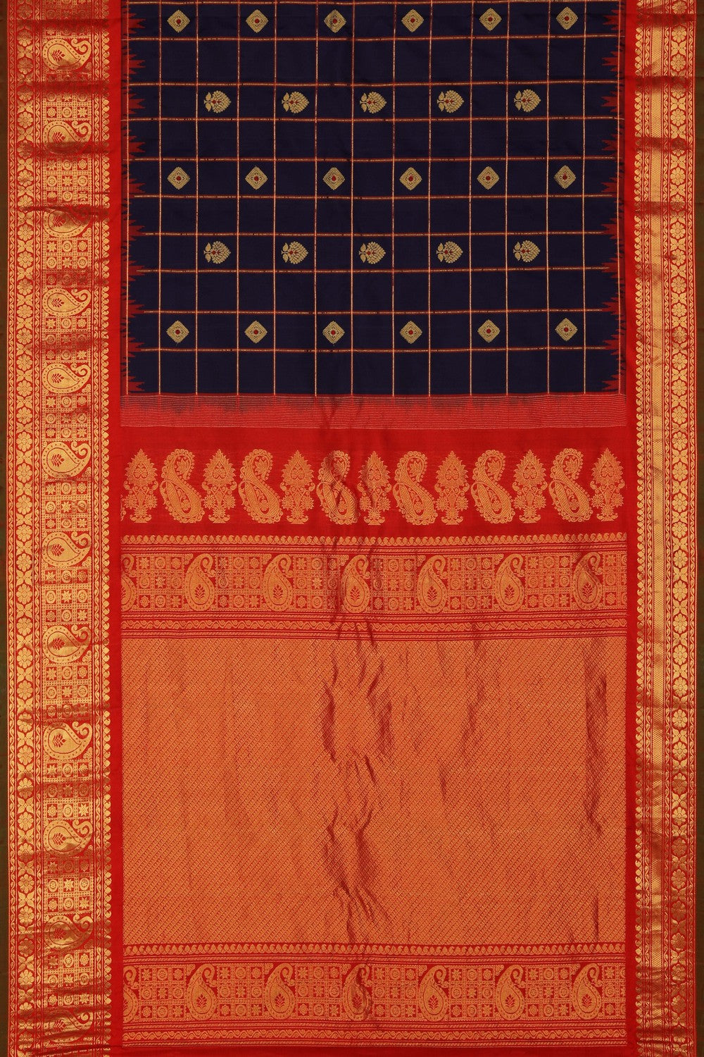 Image of Gadwal Silk Kattam Saree