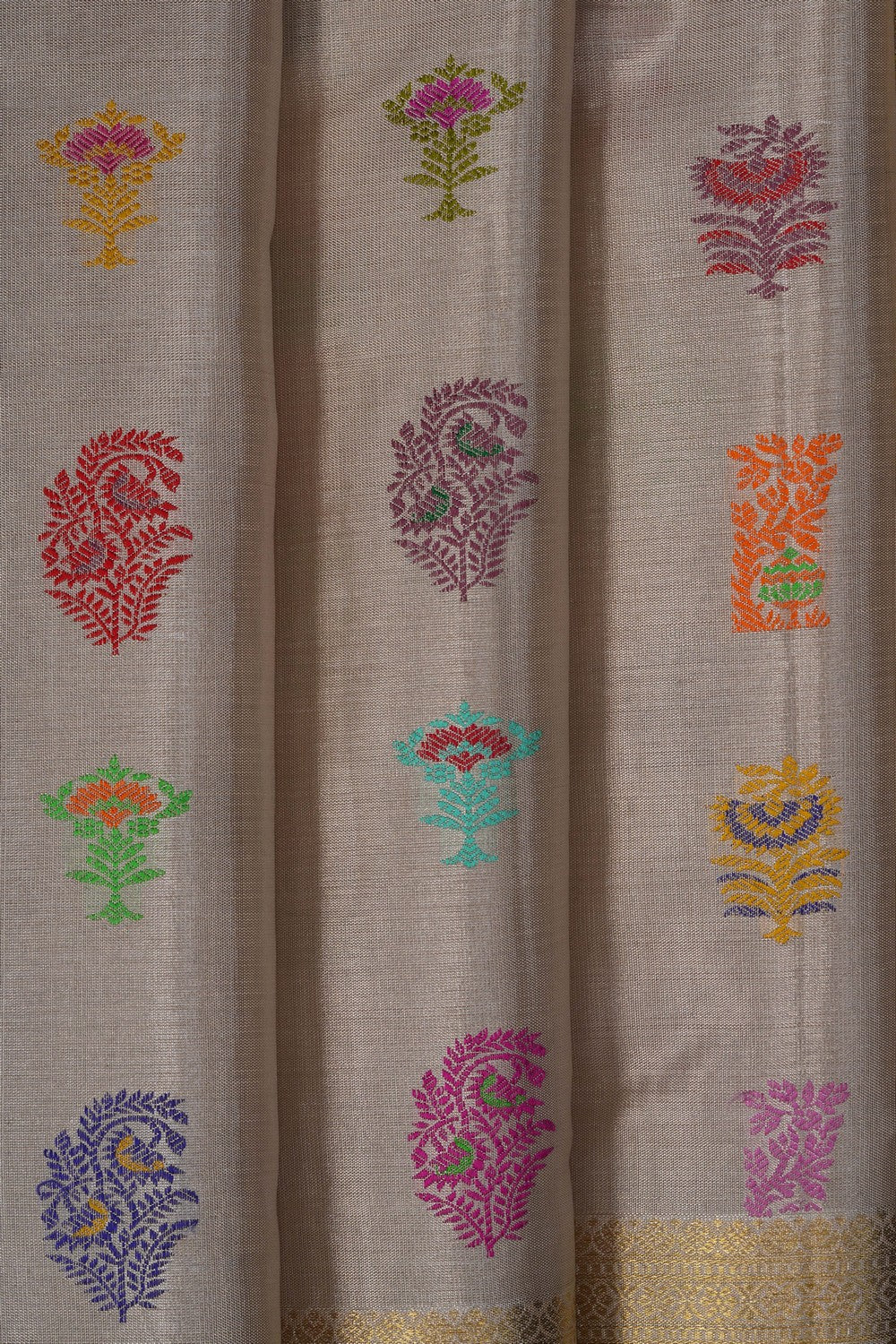 Image of A Classy Off-White Kanjivaram Silk Saree