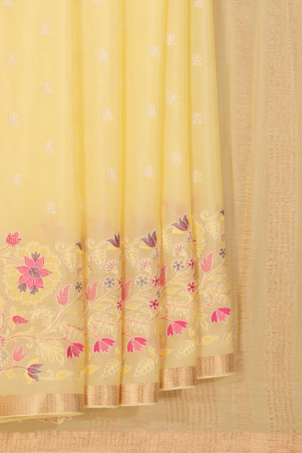 Crepe Saree With Embroidery Work