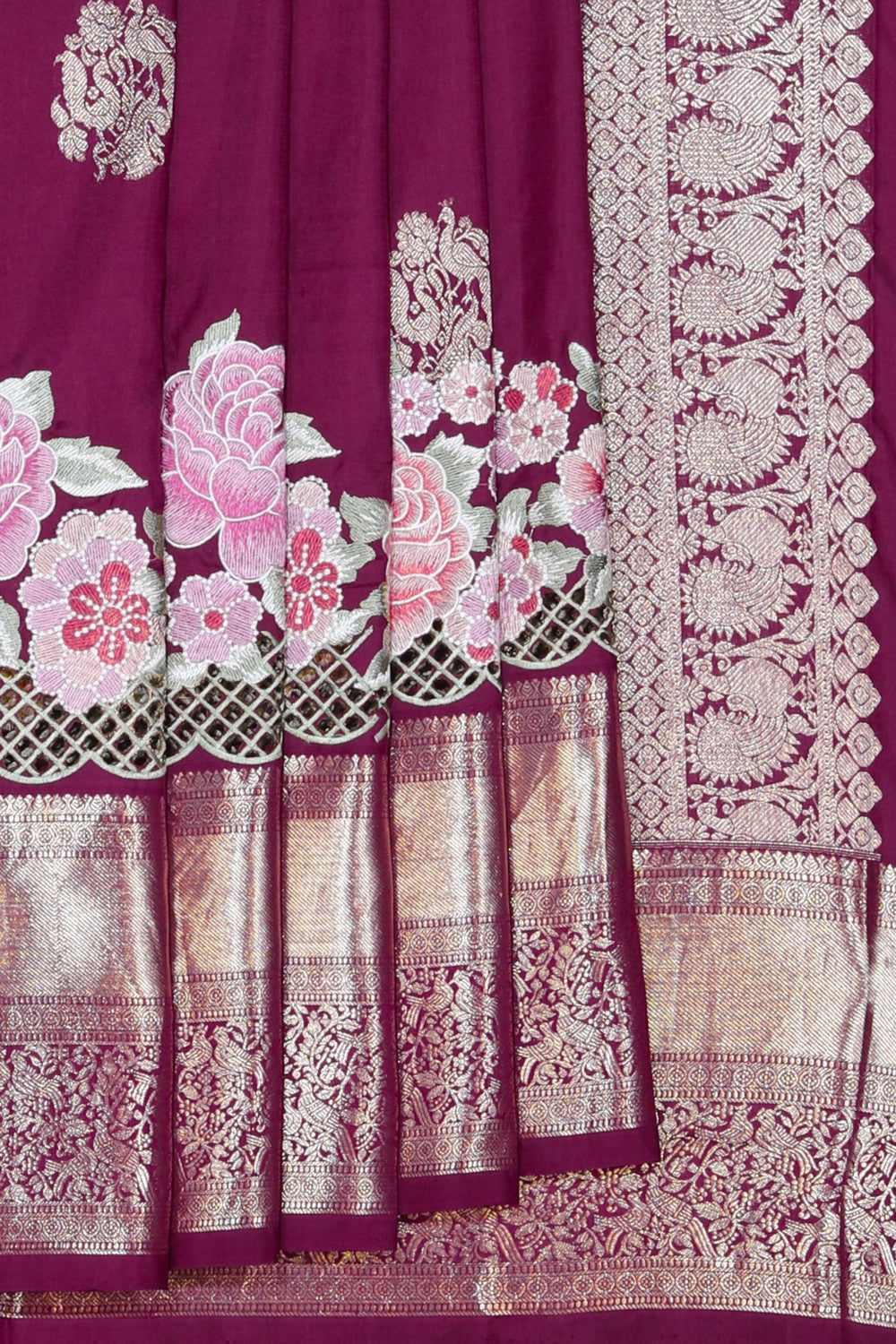 Kanchipattu Embroidery Violet Saree