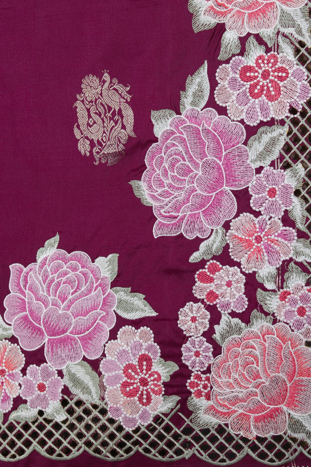 Kanchipattu Embroidery Violet Saree