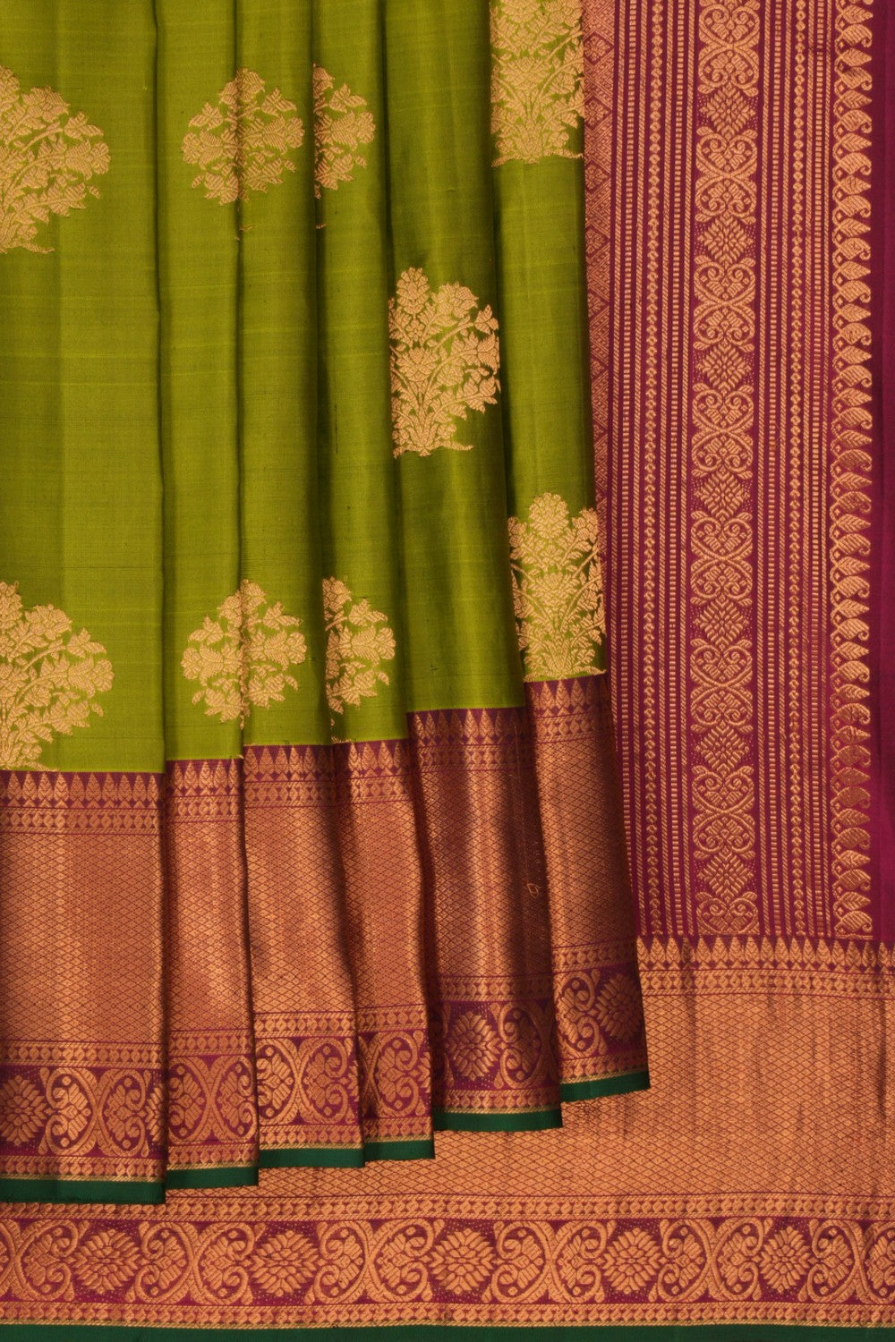 Gadwal Silk Green Saree