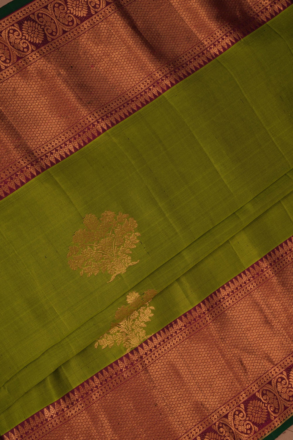 Gadwal Silk Green Saree