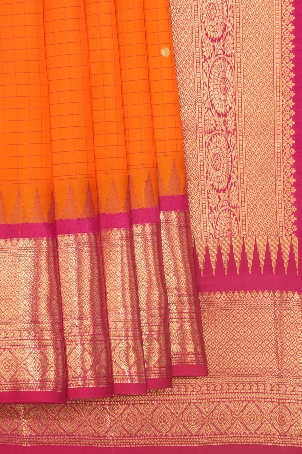 Kanchipattu Kattam Orange Saree