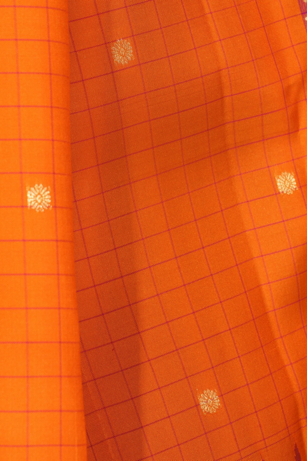 Kanchipattu Kattam Orange Saree