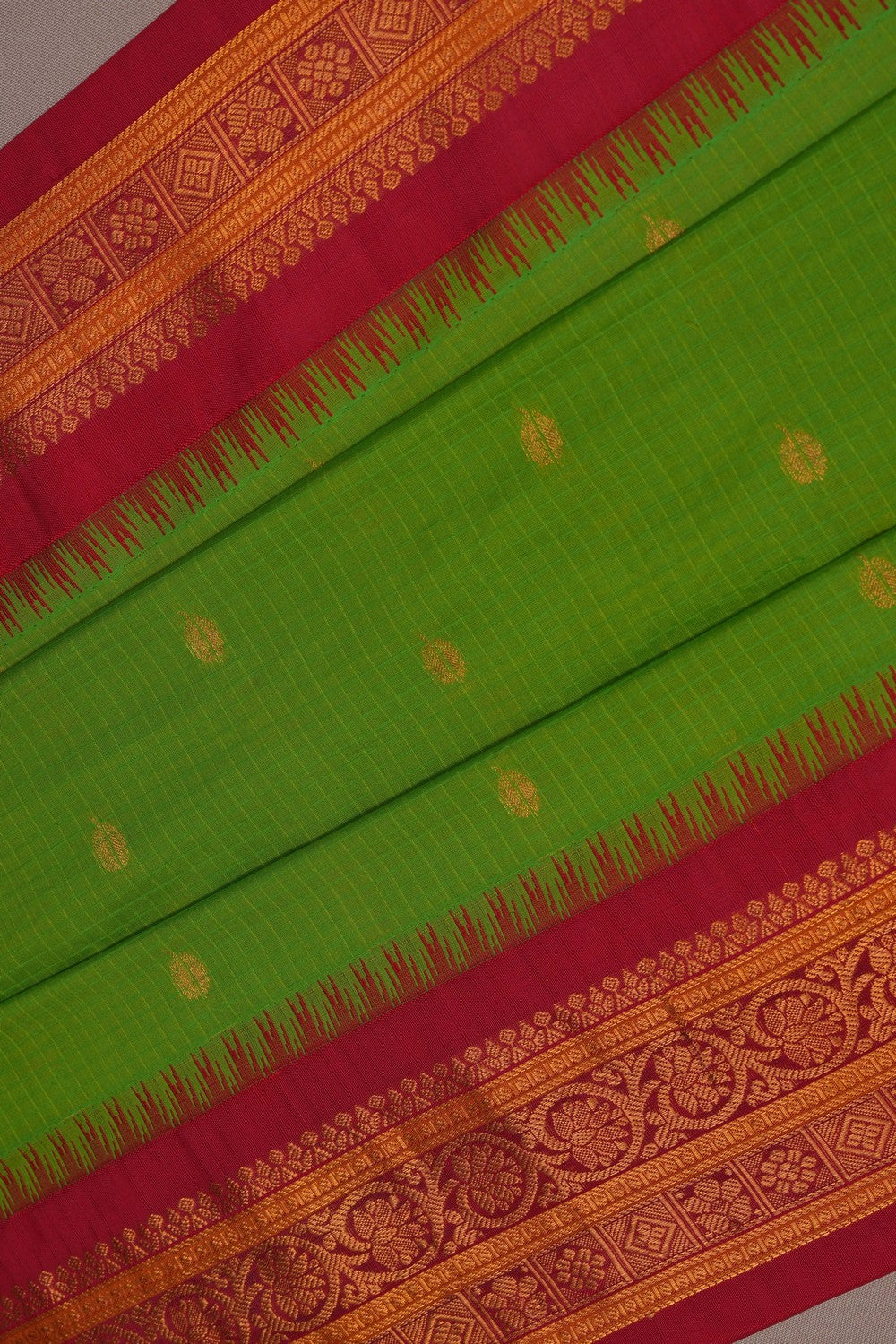 Image of Gadwal Silk Cotton Green Saree