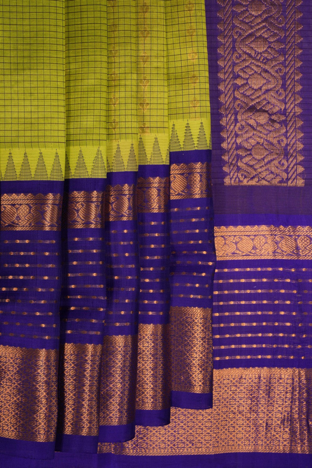 Kuppadam Kattam Spring Green Saree